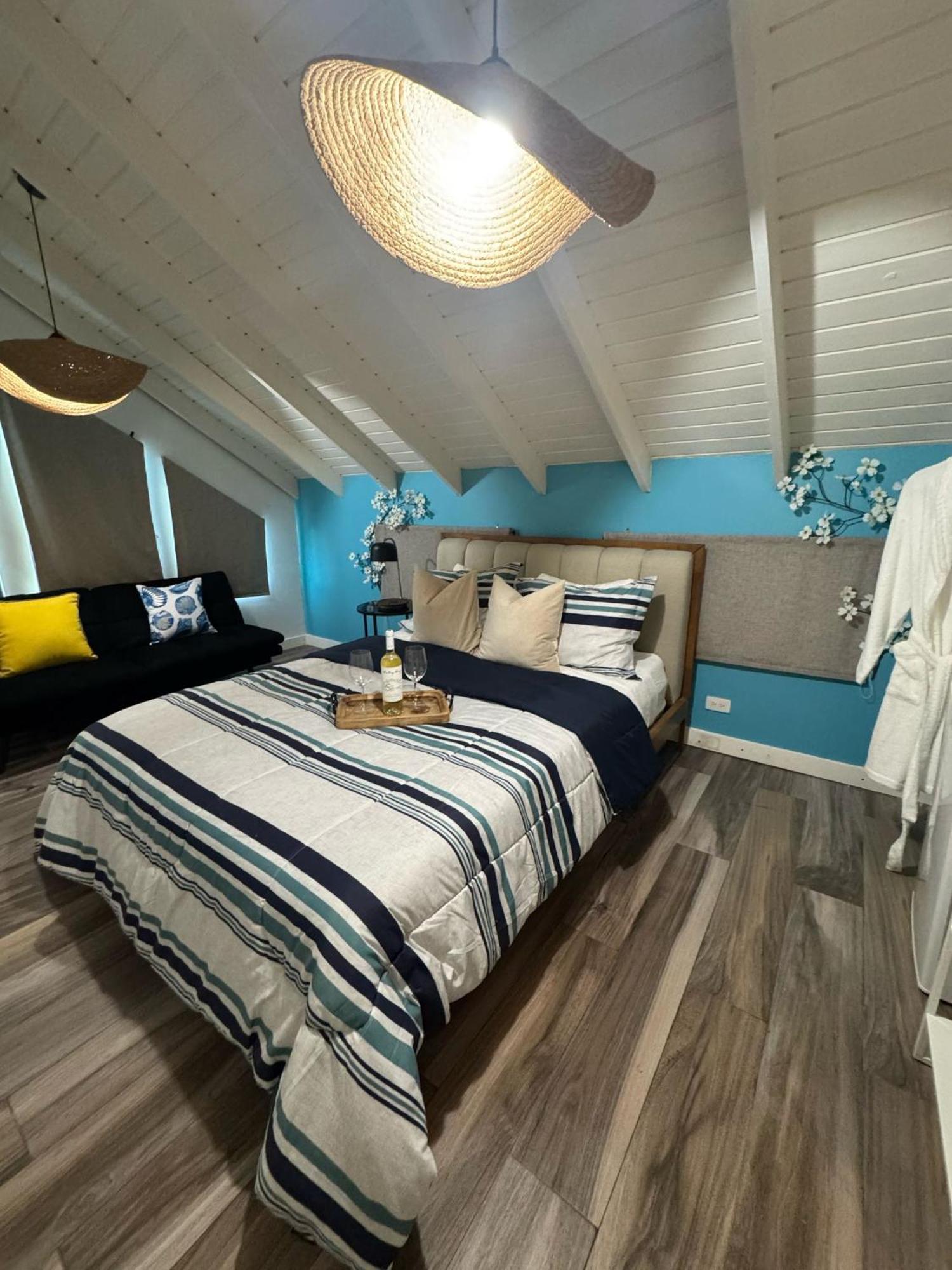 Parguera Beach Club & Hotel Лахас Экстерьер фото
